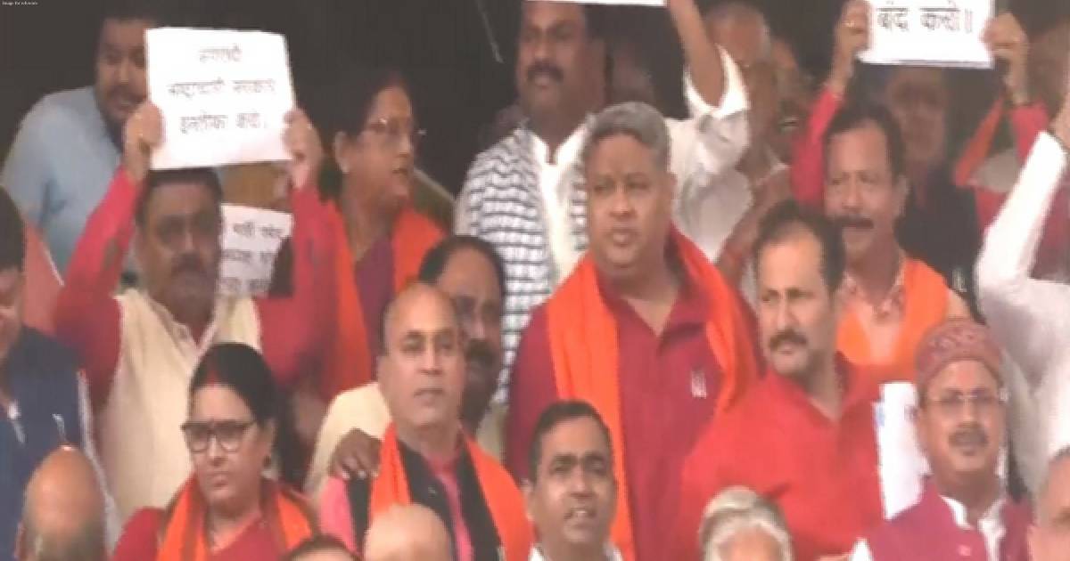 BJP protests outside Bihar Vidhan Sabha over use of water cannons on Anganwadi workers